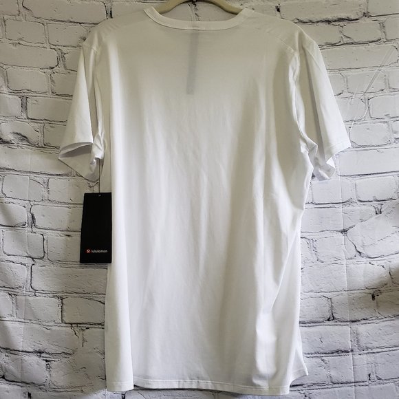 Lululemon The Fundamental Tee - Picture 2 of 3